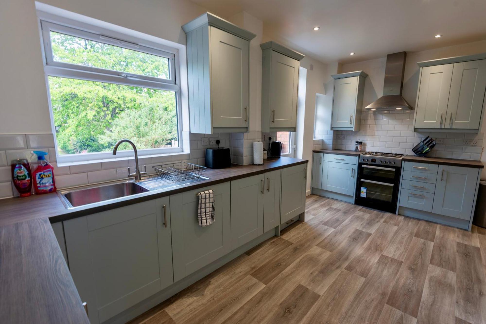Single Room In Brand New 5 Bedroom Home BW Room 2 Solihull Exteriör bild
