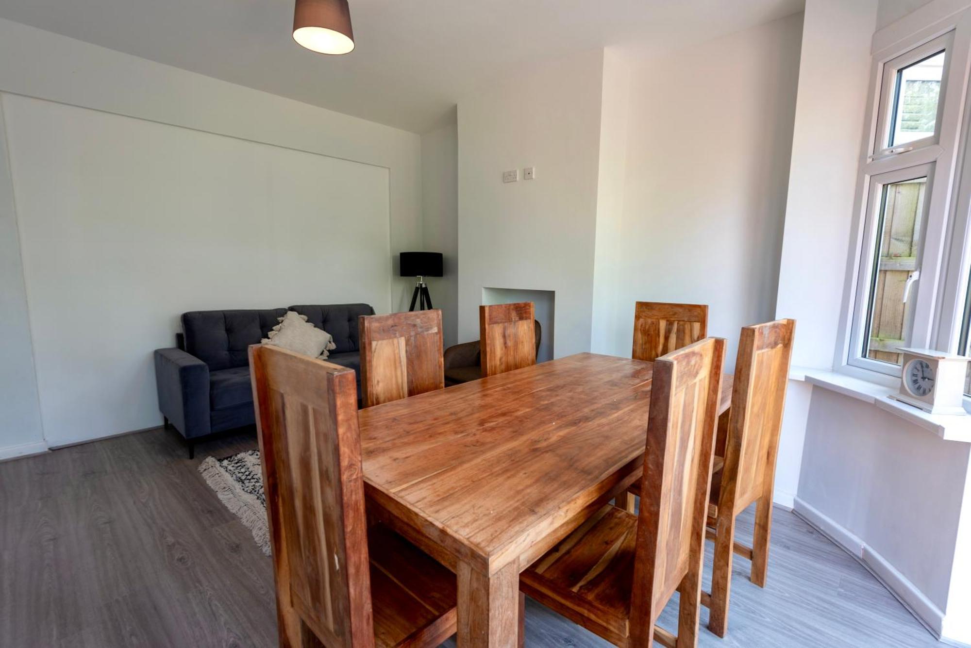 Single Room In Brand New 5 Bedroom Home BW Room 2 Solihull Exteriör bild