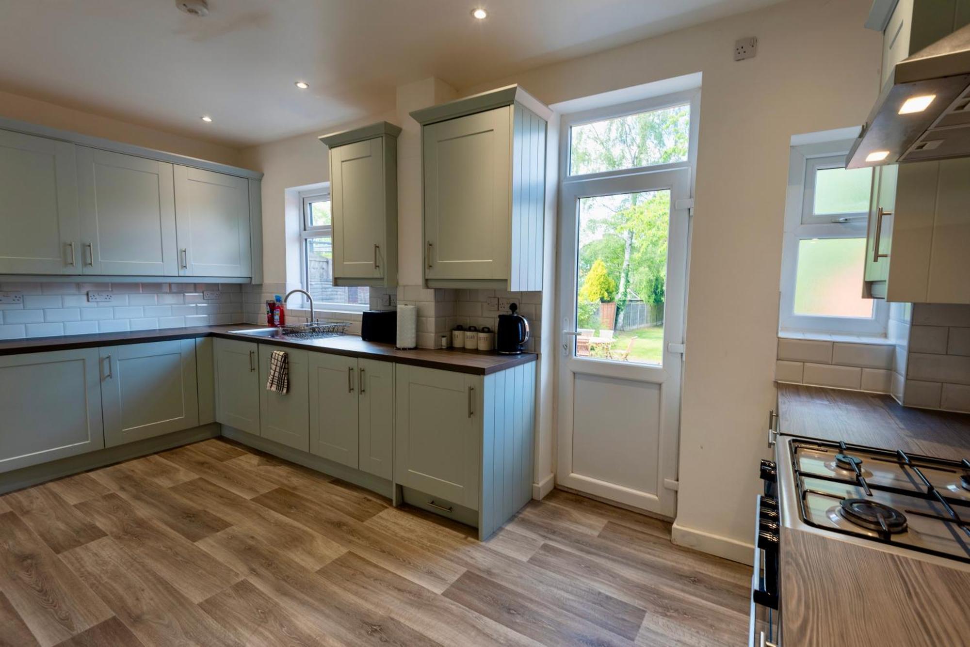 Single Room In Brand New 5 Bedroom Home BW Room 2 Solihull Exteriör bild