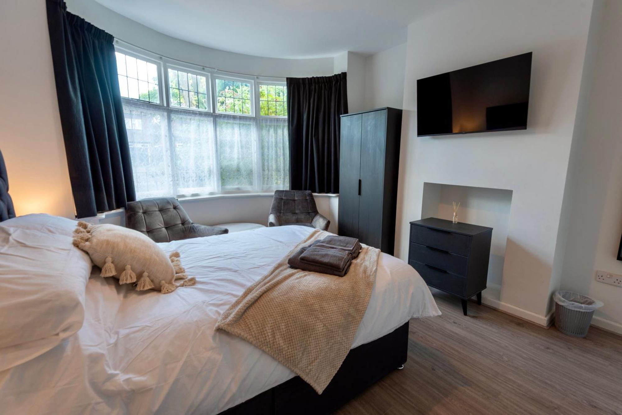 Single Room In Brand New 5 Bedroom Home BW Room 2 Solihull Exteriör bild