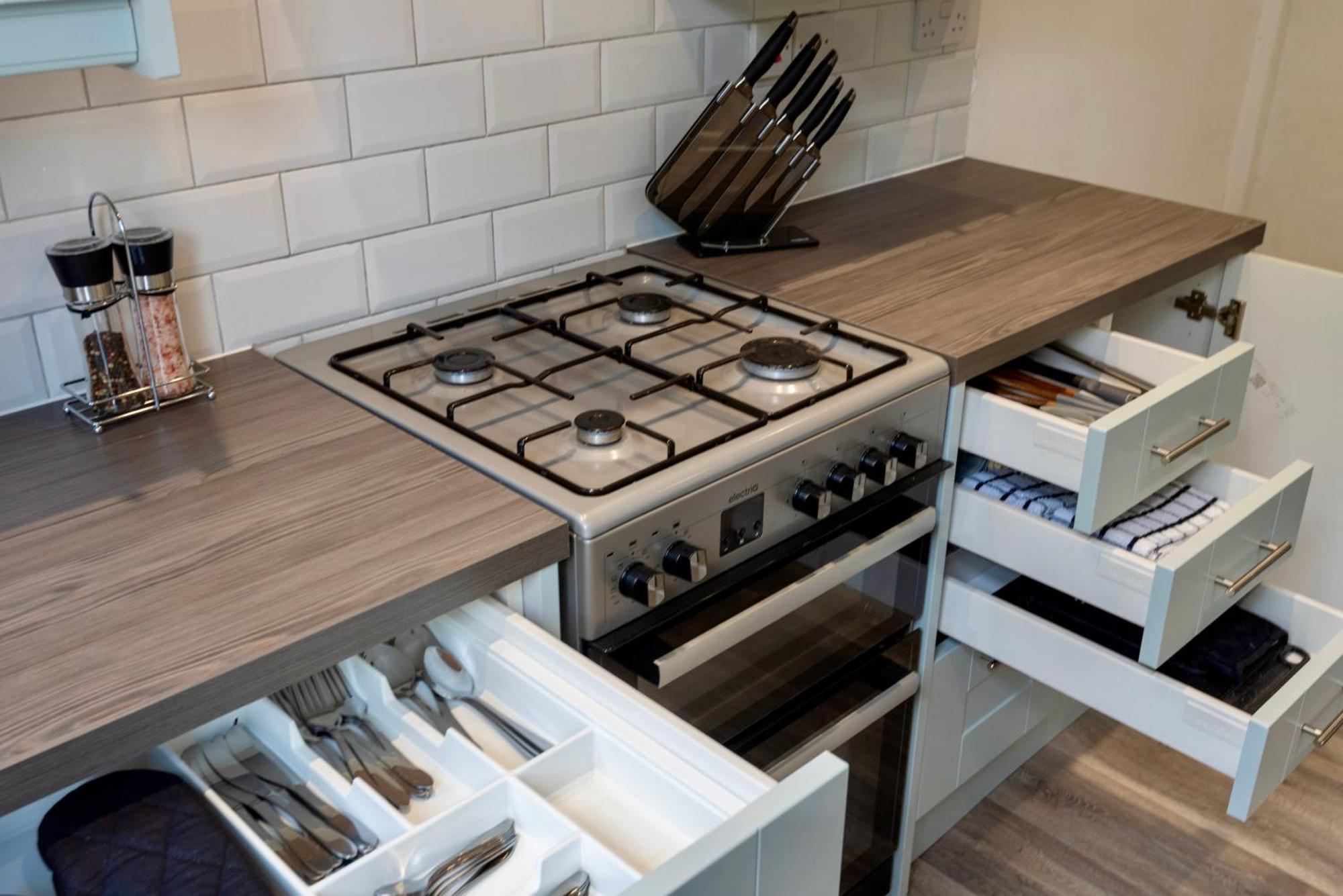 Single Room In Brand New 5 Bedroom Home BW Room 2 Solihull Exteriör bild